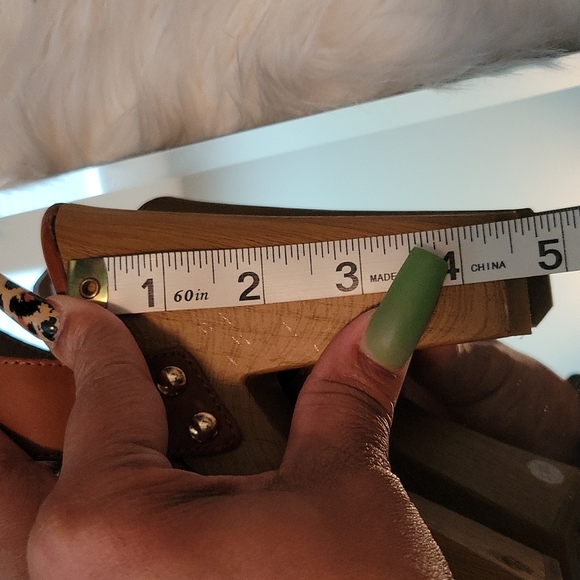 Sandals - Picture 5 of 6